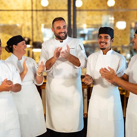 Ette Luxury Hotel & Spa Four Corners ภายนอก รูปภาพ Chef and his team