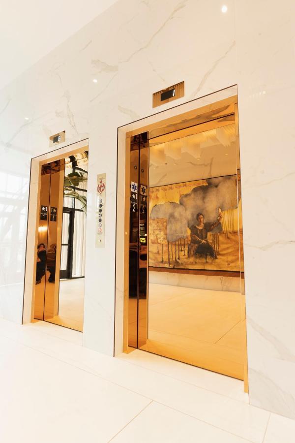 Ette Luxury Hotel & Spa Four Corners ภายนอก รูปภาพ The elevators at the Ritz-Carlton, Dubai